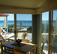 The Macs Beachfront Villas - Tourism Search
