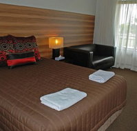 Red Cedars Motel - Tourism Search