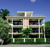 Cairns Beachfront Apartment - Tourism Search