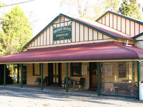 Bridge Hotel At Jingellic - Tourism Search 0