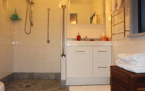 Clyde Cottage - Tourism Search 3