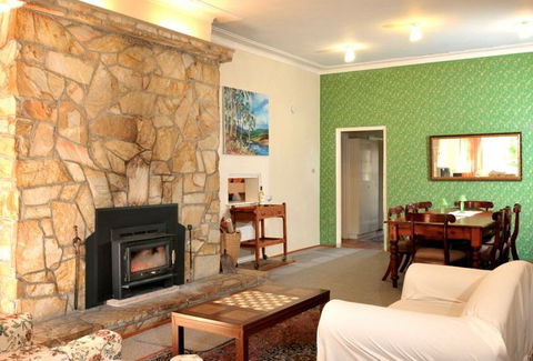 Oakleigh Rural Retreat - Tourism Search 0