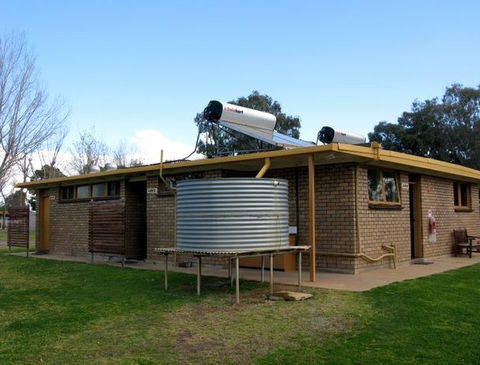 Jerilderie Motel And Caravan Park - Tourism Search 3