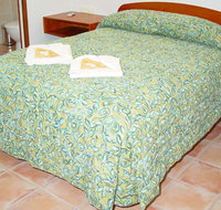 R  R  Woodgate Beach - Tourism Search