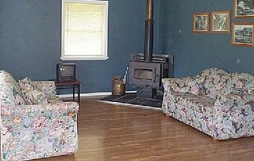 Whispering Pines - Holiday Home - Tourism Search 2