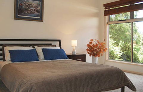 Ravensbourne Escape Kookaburra Kottage - Tourism Search 1