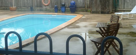 Awoonga Shed Retreat - Tourism Search 4