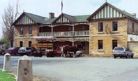 Man-o-ross Hotel - Tourism Search 0