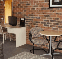 Country Roads Motor Inn - Tourism Search