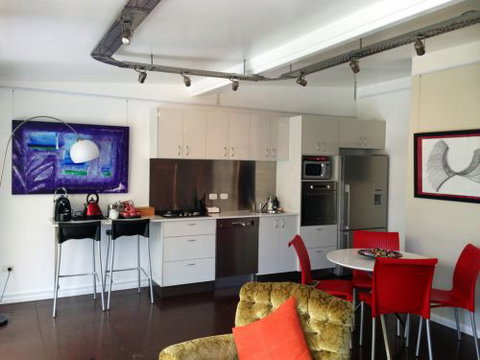 ArtHOUSE Beachfront Accommodation - Tourism Search 1