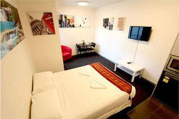Alston Apartments Hotel - Tourism Search 7