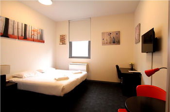 Alston Apartments Hotel - Tourism Search 13