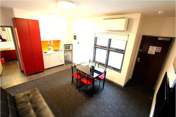 Alston Apartments Hotel - Tourism Search 20