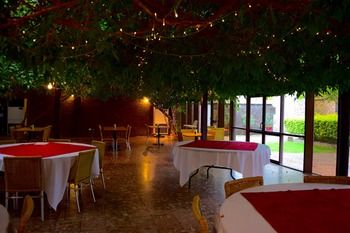 Airport Motel Sir Francis Drake - Tourism Search 21