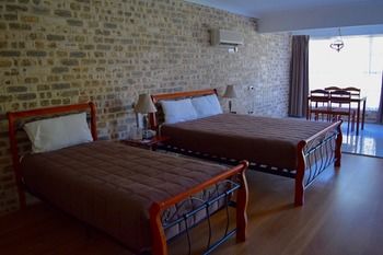 Airport Motel Sir Francis Drake - Tourism Search 27