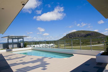 White Shells Luxury Apartments - Tourism Search 1