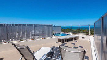 White Shells Luxury Apartments - Tourism Search 29