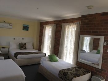 Aussie Rest Motel - Tourism Search 25
