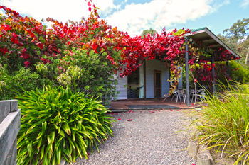 Valley Farm Vineyard Cottages - Tourism Search 4