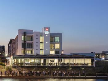 Best Western Plus Lake Kawana Hotel - Tourism Search 23