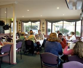 Amos House And Swansea Ocean Villas - Tourism Search 2