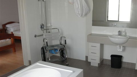 Frankston Accessible Holiday House - Tourism Search 0