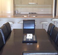 Anchorage by the Lake - Tourism Search