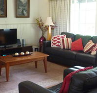 Amelda's Towerhill - Tourism Search