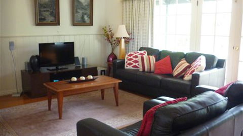 Amelda's Towerhill - Tourism Search 0