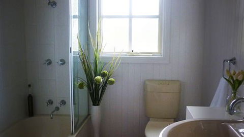 Amelda's Towerhill - Tourism Search 5