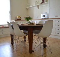 20 Hill Avenue - Tourism Search