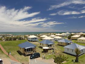 Adelaide Shores Resort - Tourism Search 1