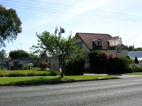 Amble-Inn Motel - Tourism Search 0