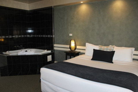 Fairways Resort - Tourism Search 0