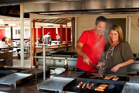 Outback Pioneer Hotel - Tourism Search 9