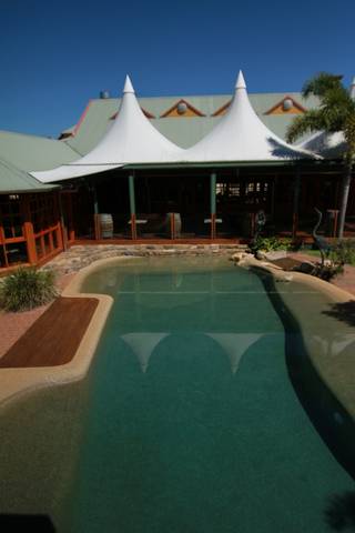 Tinaroo Lake Resort - Holiday Apartments - Tourism Search 4