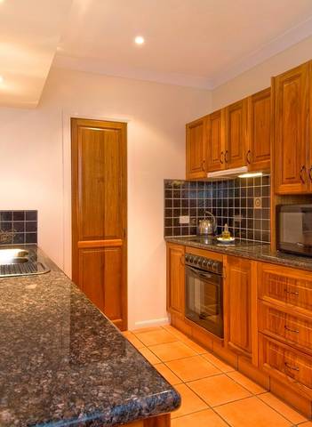 Tinaroo Lake Resort - Holiday Apartments - Tourism Search 7