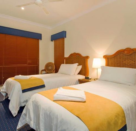 Tinaroo Lake Resort - Holiday Apartments - Tourism Search 8