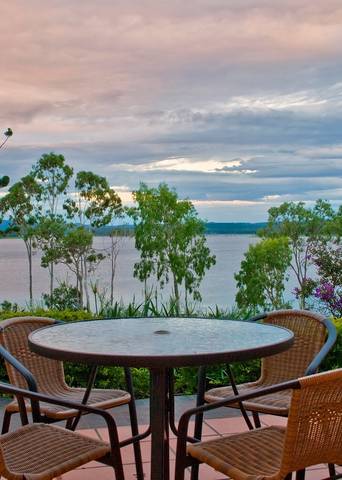 Tinaroo Lake Resort - Holiday Apartments - Tourism Search 9
