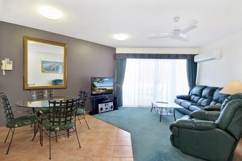 White Crest Luxury Apartments - Tourism Search 9