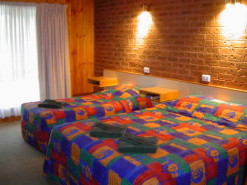 Country Roads Motor Inn - Narrandera - Tourism Search 3