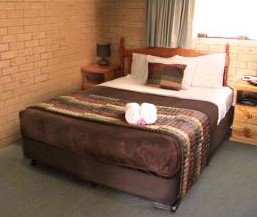 Avlon Gardens Motel - Tourism Search 0