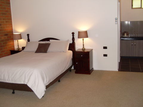 Federation Motor Inn - Tourism Search 3
