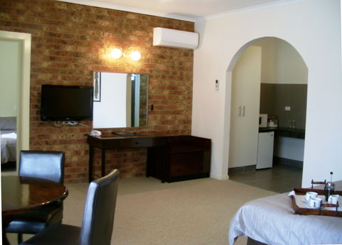 Federation Motor Inn - Tourism Search 4