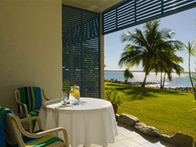 Waterfront Getaway - Tourism Search 3