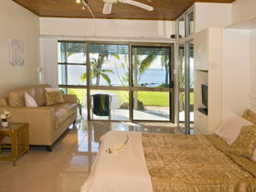 Waterfront Getaway - Tourism Search 2