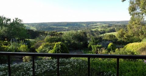 Shambhala Guesthouse - Tourism Search 4