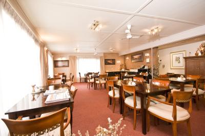 Quality Inn Country Plaza Queanbeyan - Tourism Search 3