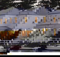 Oscars Waterfront Boutique Hotel - Tourism Search