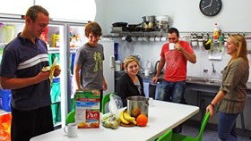 Adelaide Backpackers Inn - Tourism Search 0